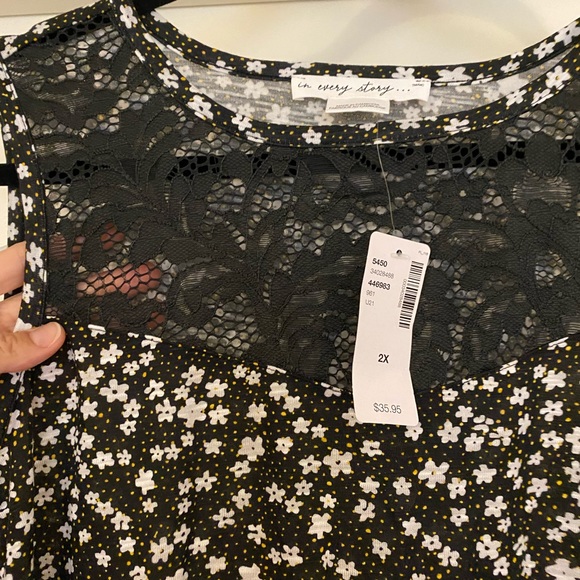 In Every Story Floral Lace Tank - Picture 2 of 5